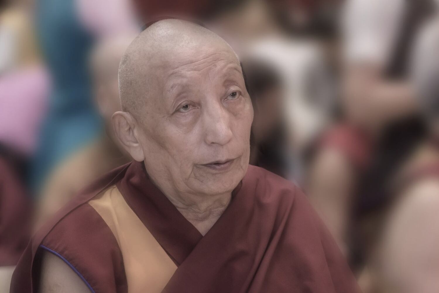དགེ་བཤེས་བྱམས་པ་རྒྱ་མཚོ་ལགས།