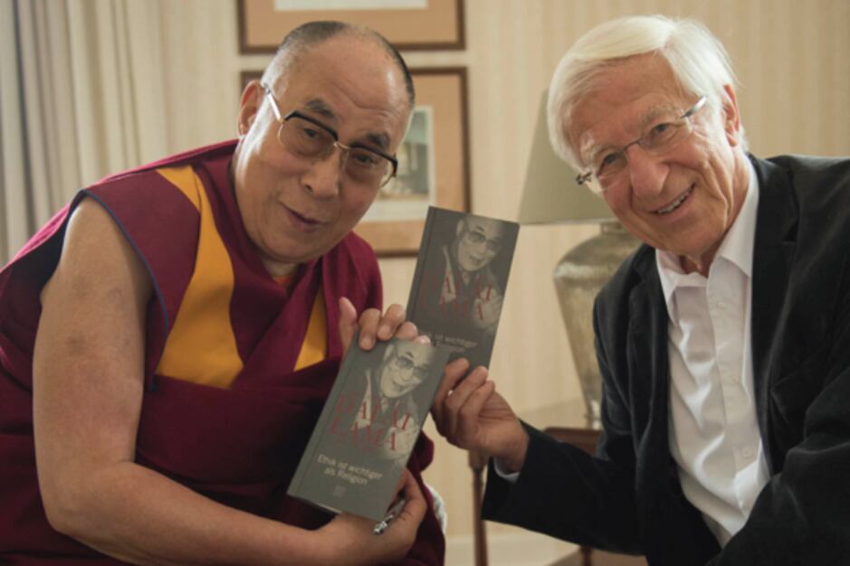 ༧གོང་ས་མཆོག་དང་སྐུ་ཞབས་Franz Altརྣམ་གཉིས།