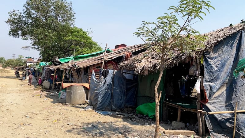 slum-house.JPG