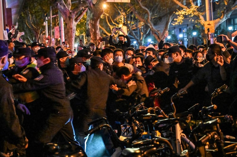 1127_ChinaProtest_002.JPG