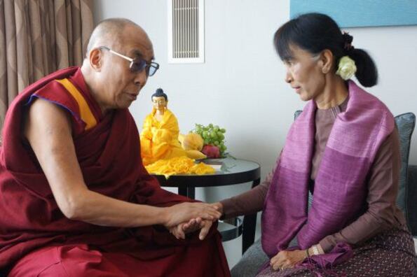 ༧གོང་ས་མཆོག་ལྕམ་ཨཱང་སན་སུ་ཀི་suu kyiརྣམ་གཉིས། ༢༠༡༢