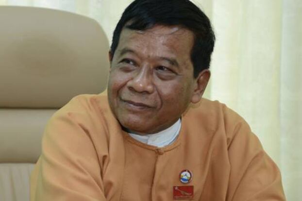 မန္တလေးတိုင်းဒေသကြီး ဝန်ကြီးချုပ် ဒေါက်တာဇော်မြင့်မောင် ကို တွေ့ရစဉ်