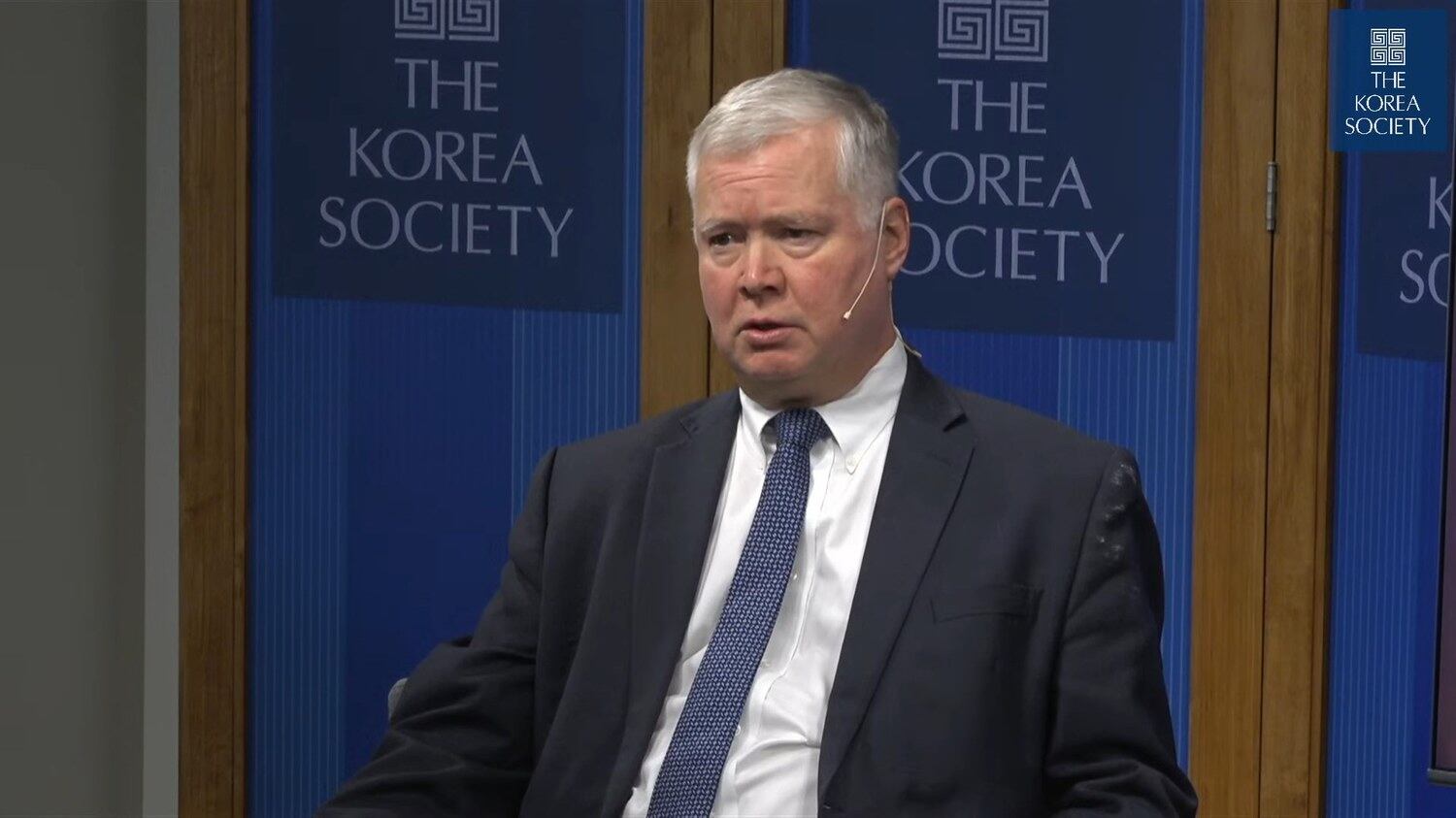 12일 코리아 소사이어티가 주최한 대담에서 발표하는 스티븐 비건 전 국무부 부장관.