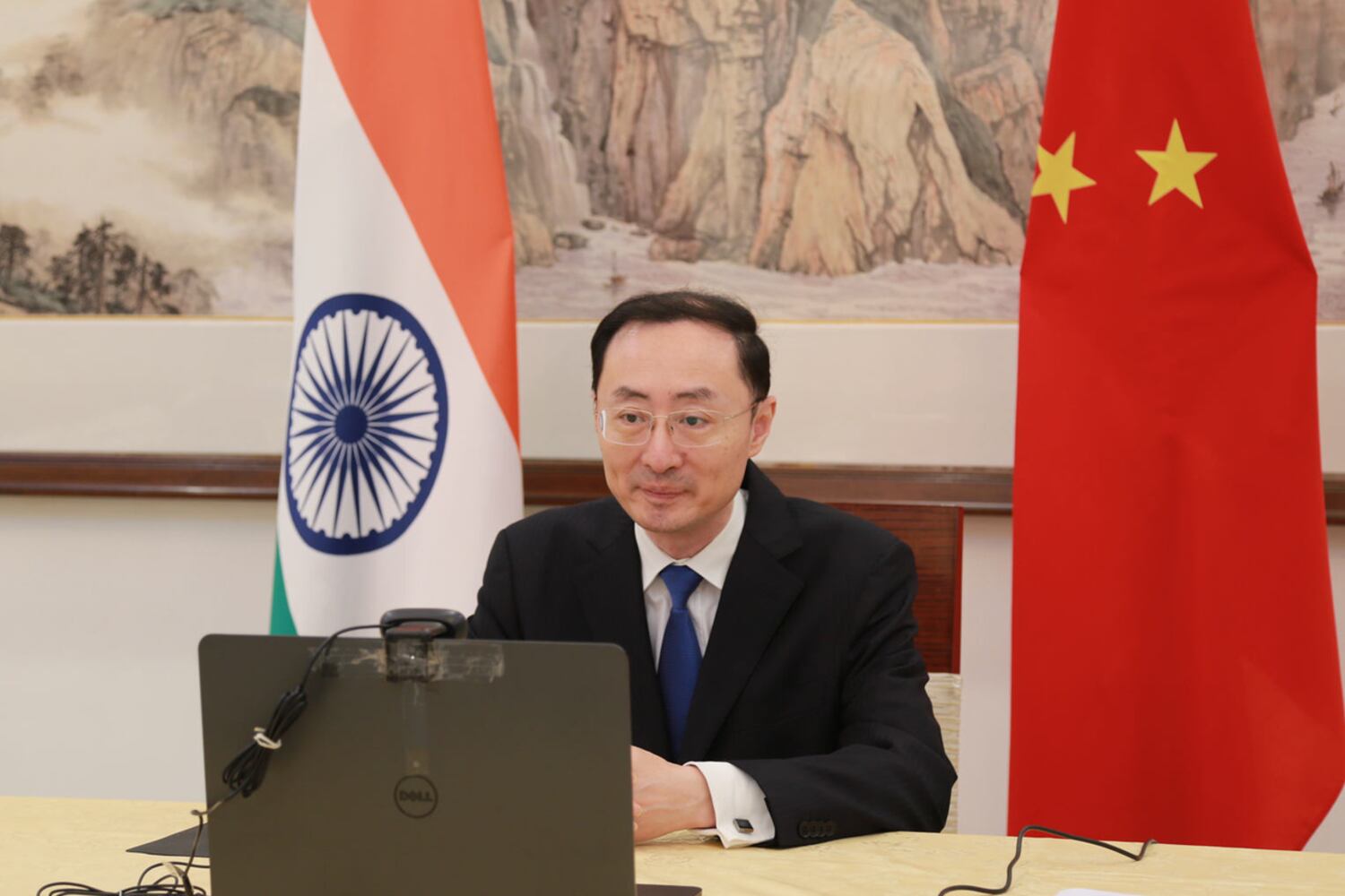 བོད་དོན་རྒྱབ་སྐྱོར་གནང་བར་སྐྱོན་བརྗོད་ཀྱི་ཡི་གེ་བཏང་བའི་གནད་དོན།