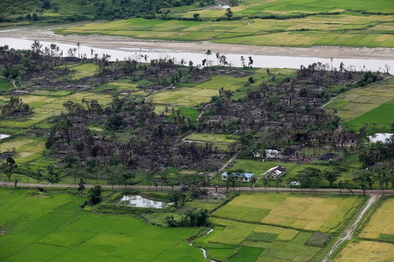 2017-09-27T125908Z_857536931_RC1684014F50_RTRMADP_3_MYANMAR-ROHINGYA.JPG