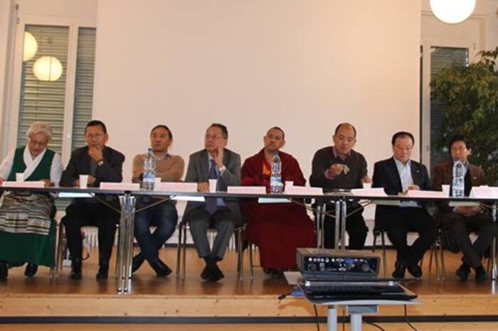དོལ་ཚོགས་ཀྱི་བྱ་སྤྱོད་དང་སྐུའི་སྲུང་སྐྱོབ་ཞེས་བའི་བགྲོ་གླེང་སྐབས། ༢༠༡༤།༡༢།༧།
