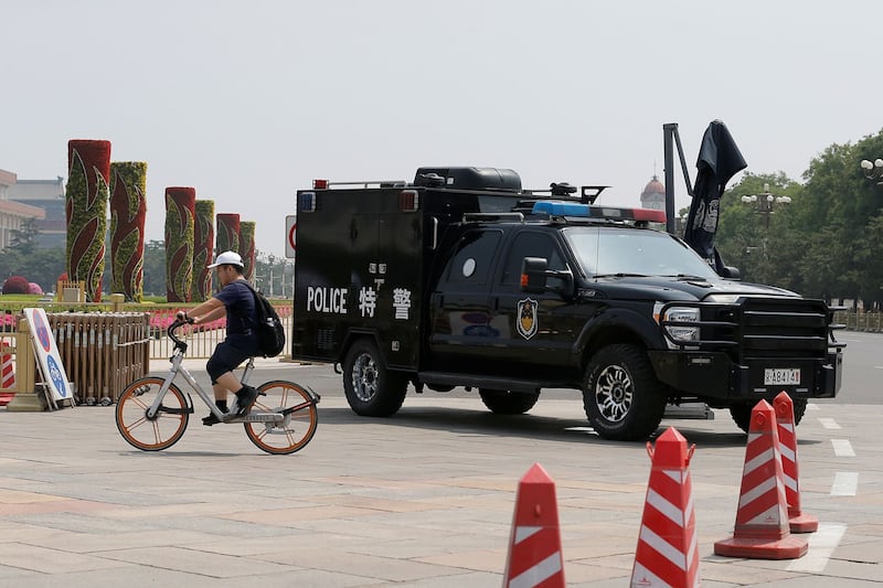 2019年6月4日,一辆警车部署在北京的天安门广场。(路透社)