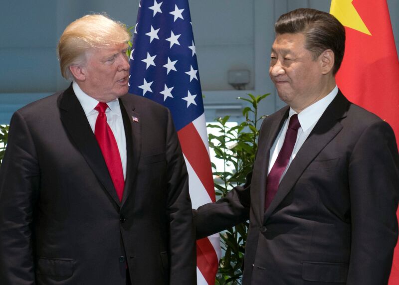 美国总统特朗普(左)和中国国家主席习近平在一起。(美联社)