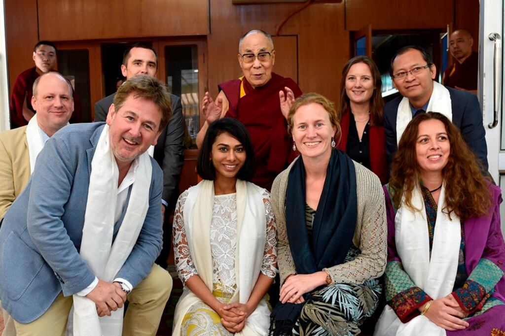 ༧གོང་ས་མཆོག་གིས་དབྱིན་ལན་གྱི་ཤེས་ཡོན་དང་ཚོང་ལས་སྐུ་ཚབ་ཚོཊ་ཆུང་ཞིག་ལ་མཇལ་མོལ་སྐབས། ༢༠༡༨།༡༠།༢༦
