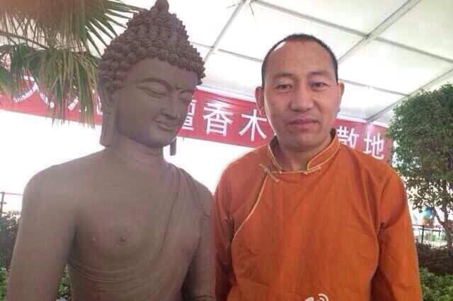 བོད་རིགས་ཨ་ཆུང་ལགས་དང་ཁོང་གིས་བཞེངས་བའི་སྟོན་པའི་འཇིམ་སྐུ། ༢༠༡༤།༤།