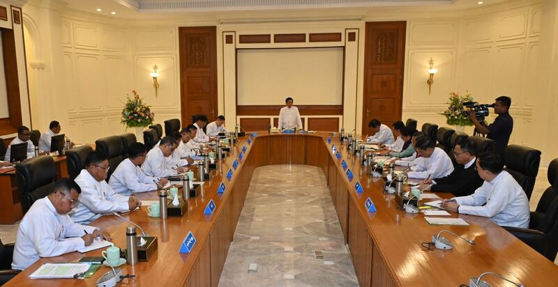 ၀၂၄ ခုနှစ် ဇွန်လ ၇ ရက်နေ့က နေပြည်တော်တွင် ပြုလုပ်သည့် နိုင်ငံတော်စီမံအုပ်ချုပ်ရေးကောင်စီ အစည်းအဝေးတက်ရောက်နေသည့် ဗိုလ်ချုပ်မှူးကြီး မင်းအောင်လှိုင်အား တွေ့ရစဉ်။ (Photo : Myanmar Military)