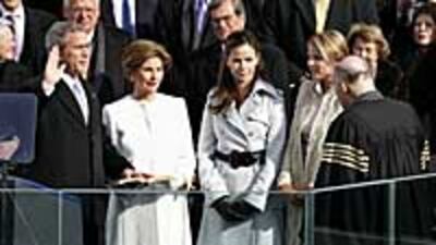 INAUGURATION_BUSH_OATH_.jpg