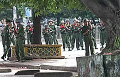 armed_forces__200px.jpg