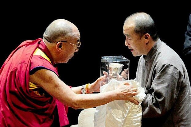 བདེན་པའི་སྒྲོན་མེའི་གཟེངས་རྟགས་བཞེས་པ།་༢༠༠༩