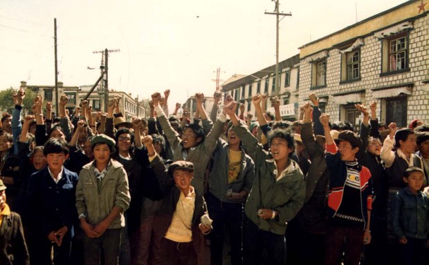 གཞུང་འབྲེལ་མཆོད་འབུལ་སྨོན་ལམ།
