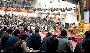 ༸གོང་ས་མཆོག་ནས་བོད་རིཊ་ན་གཞོན་ཚོར་ནང་ཆོས་ངོ་སྤྲོད། ༸གོང་ས་མཆོག་ནས་བོད་རིཊ་ན་གཞོན་ཚོར་ནང་ཆོས་ངོ་སྤྲོད།