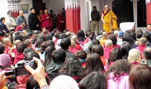 ༸གོང་ས་མཆོག་ནས་རྒྱ་རིཊ་ལ་བཀའ་སློབ་བསྩལ་བ། ༸གོང་ས་མཆོག་ནས་རྒྱ་རིཊ་ལ་བཀའ་སློབ་བསྩལ་བ།