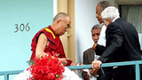 ༸གོང་ས་མཆོག་ལ་རྒྱལ་སྤྱིའི་རང་དབང་བྱ་དགའ།