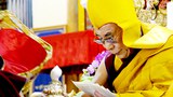 ༸གོང་ས་མཆོག་ལ་བརྟན་བཞུགས་བསྟར་འབུས་ཞུས་པ།