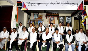 གནོན་ཤུགས་འོག་འགྱུར་བ་བཏང་བ་མ་ཡིན། གནོན་ཤུགས་འོག་འགྱུར་བ་བཏང་བ་མ་ཡིན།
