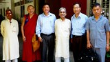 སྤྱི་འཐུས་ལྷན་ཚོཊ་ནས་རྒྱ་གར་དཔོན་རིགས་དང་མཇལ་འཕྲད།