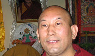 རང་ལུས་མེ་སྲེག་གི་འབྱུང་རྩ། རང་ལུས་མེ་སྲེག་གི་འབྱུང་རྩ།