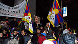 འཛམ་གླིང་གང་སར་མཆོད་འབུལ་སྨོན་ལམ།