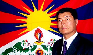 བློ་བཟང་སེངྒེ་ལགས་ལ་རྒྱབ་སྐྱོར་ཞུ་མཁན་གྱི་བསམ་ཚུལ། བློ་བཟང་སེངྒེ་ལགས་ལ་རྒྱབ་སྐྱོར་ཞུ་མཁན་གྱི་བསམ་ཚུལ།