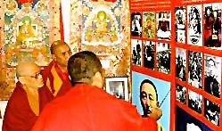 ཀུན་གཟིཊ་པཎ་ཆེན་སྐུ་འཕྲེང་བཅུ་པའི་རྗེས་དྲན། ཀུན་གཟིཊ་པཎ་ཆེན་སྐུ་འཕྲེང་བཅུ་པའི་རྗེས་དྲན།