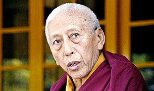 མང་གཙོ་ལམ་ལུཊ་དབུ་བརྙེས་ནས་མི་ལོ་༤༩འཁོར་བ། མང་གཙོ་ལམ་ལུཊ་དབུ་བརྙེས་ནས་མི་ལོ་༤༩འཁོར་བ།