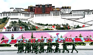 ལྷ་ས་ནས་བོད་མི་ཕྱིར་འབུད།