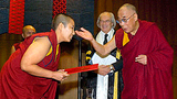 ཏས་མ་ནིཡ་གཙུག་ལག་སློབ་གྲྭའི་ནང་བཀའ་སློབ།