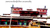 དཀར་མཛེས་སུ་བཙུན་མ་གསུམ་ནས་ངོ་རྒོལ།