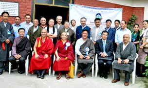 སྨན་པའི་ལྷན་ཚོགས་ཀྱི་དམིགས་བསལ་ཚོགས་འདུ།