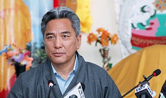 ཡུ་རོབ་མངའ་ཁུལ་གྱི་གཞུང་ཁག་གིས་རྒྱ་ནག་ལ་རེ་སྐུལ། ཡུ་རོབ་མངའ་ཁུལ་གྱི་གཞུང་ཁག་གིས་རྒྱ་ནག་ལ་རེ་སྐུལ།