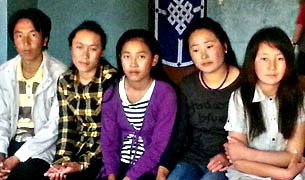 བལ་ཡུལ་ཉེན་རྟོག་པས་བོད་མི་༦འཛིན་བཟུང༌། བལ་ཡུལ་ཉེན་རྟོག་པས་བོད་མི་༦འཛིན་བཟུང༌།