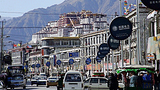 ལྷ་སའི་ནང་དམ་བསྒྲགས།