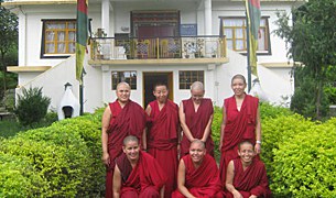 དགེ་བཤེས་མའི་རྒྱུགས་སྤྲོད་ཐེངས་དང་པོ། དགེ་བཤེས་མའི་རྒྱུགས་སྤྲོད་ཐེངས་དང་པོ།
