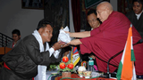 རྡོ་རྗེ་དཔལ་ལྡན་ལགས་སུ་ཕྱི་ལོ་༢༠༡༣ལོའི་བོད་མིའི་ཚོང་པའི་གཟེངས་རྟགས་ཐོབ་པ།