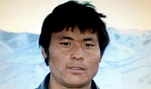 བྱ་འོས་དང་མ་འོས་བར་ལ་བློ་རྒྱ་ཆེན་པོས་བསམ་བློ་གཏོང་བ། བྱ་འོས་དང་མ་འོས་བར་ལ་བློ་རྒྱ་ཆེན་པོས་བསམ་བློ་གཏོང་བ།