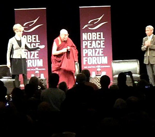 ནོ་སྦེལ་ཞི་བདེའི་བྱ་དགའ་བཞེས་མཁན་གྱི་ལྷན་ཚོགས་ཐེངས་ཉི་ཤུ་རྩ་དྲུག་པ། ནོ་སྦེལ་ཞི་བདེའི་བྱ་དགའ་བཞེས་མཁན་གྱི་ལྷན་ཚོགས་ཐེངས་ཉི་ཤུ་རྩ་དྲུག་པ།