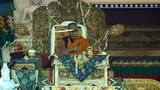 ༸གོང་ས་མཆོག་ནས་ལ་དྭགས་ལ་དུས་འཁོེར་དབང་ཆེན་ཐེངས་༣༣་པ་སྩོལ་བཞིན་པ།