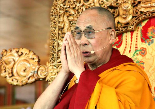 ༧གོང་ས་མཆོག་ནས་དད་ལྡན་ཆོས་ཞུ་བ་༡༣༠༠༠༠བརྒལ་བར་དབུ་མ་རིན་ཆེན་ཕྲེང་བ་དང་བཤེས་སྤྲིངས་ཀྱི་གསུང་ཆོས་སྩོལ་བཞིན་པ།