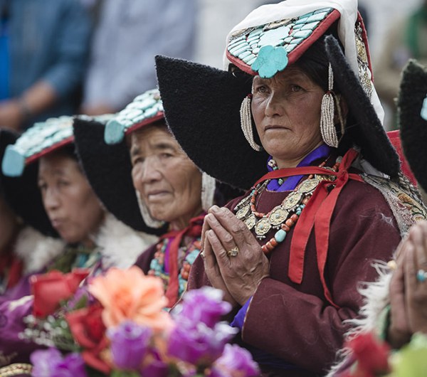 ལ་དྭགས་ནང་གི་ནང་པ་དང་ཁ་ཆེའི་འབྲེལ་ལམ། ལ་དྭགས་ནང་གི་ནང་པ་དང་ཁ་ཆེའི་འབྲེལ་ལམ།