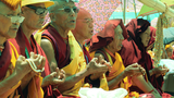 ༸གོང་ས་མཆོག་ལ་བཀྲིན་གཏང་རག་གི་བརྟན་བཞུགས་འབུལ།