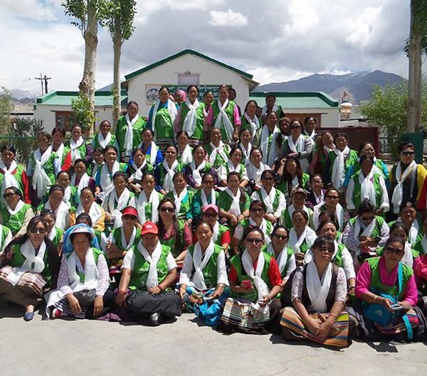 དུས་དབང་སྐབས་སྤྱི་ཚོགས་ཞབས་ཞུ།