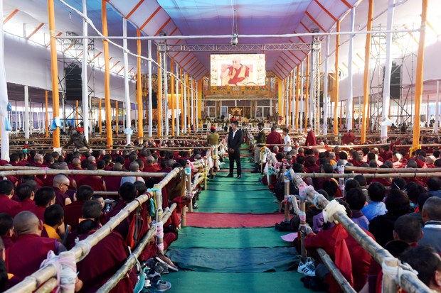 དཔལ་དུས་ཀྱི་འཁོར་ལོའི་དབང་ཆེན་ཐེངས་གསུམ་བཅུ་སོ་བཞི་བའི་སྔོན་འགྲོའི་གསུང་ཆོས་ཉིན་དང་པོའི་སྐབས། ༢༠༡༧།༡།༥ དཔལ་དུས་ཀྱི་འཁོར་ལོའི་དབང་ཆེན་ཐེངས་གསུམ་བཅུ་སོ་བཞི་བའི་སྔོན་འགྲོའི་གསུང་ཆོས་ཉིན་དང་པོའི་སྐབས། ༢༠༡༧།༡།༥