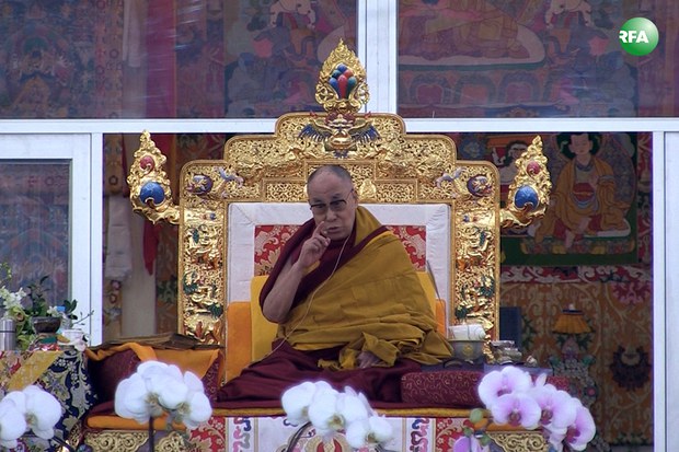 ༧གོང་ས་མཆོག་གིས་རྒྱ་གར་རྡོ་རྗེ་གདན་དུ་དུས་དབང་ཐེངས་སོ་བཞི་བ་གནང་བཞིན་པ། ༢༠༡༧།༡།༡༢ ༧གོང་ས་མཆོག་གིས་རྒྱ་གར་རྡོ་རྗེ་གདན་དུ་དུས་དབང་ཐེངས་སོ་བཞི་བ་གནང་བཞིན་པ། ༢༠༡༧།༡།༡༢