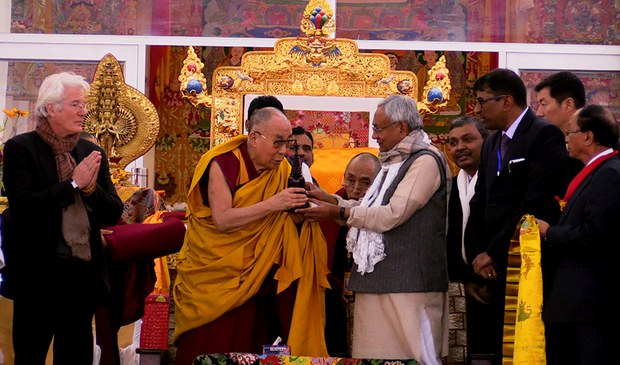 ༧གོང་ས་མཆོག་ནས་དགུང་གྲངས་༡༠༠བར་དུ་བཞུགས་རྒྱུའི་ཞལ་བཞེས་གནང་བ།