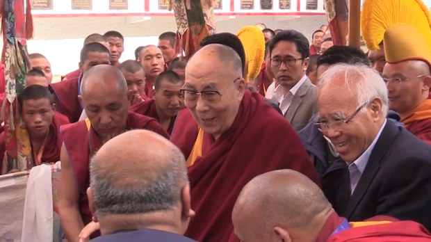 ༧གོང་ས་མཆོག་བོད་དང་ས་འབྲེལ་མོན་རྟ་དབང་ས་གནས་སུ་ཞབས་སོར་བདེ་བར་འཁོད་སྐབས། ༢༠༡༧།༤།༧ ༧གོང་ས་མཆོག་བོད་དང་ས་འབྲེལ་མོན་རྟ་དབང་ས་གནས་སུ་ཞབས་སོར་བདེ་བར་འཁོད་སྐབས། ༢༠༡༧།༤།༧